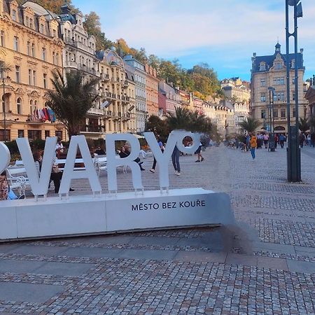 Apartman V Centru Karlowe Wary Zewnętrze zdjęcie