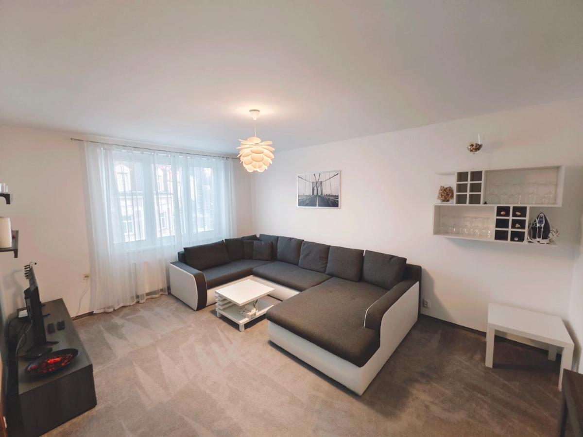 Apartman V Centru Karlowe Wary Zewnętrze zdjęcie